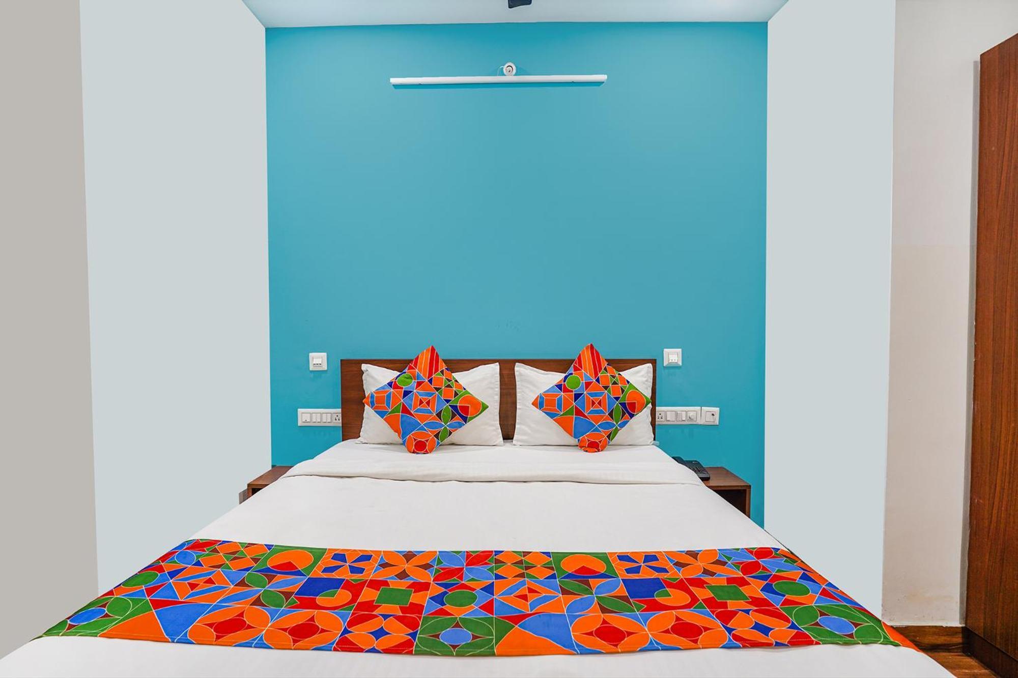 Fabhotel Rlv Green Palace - Nr Kengeri Satellite Town Бангалор Экстерьер фото