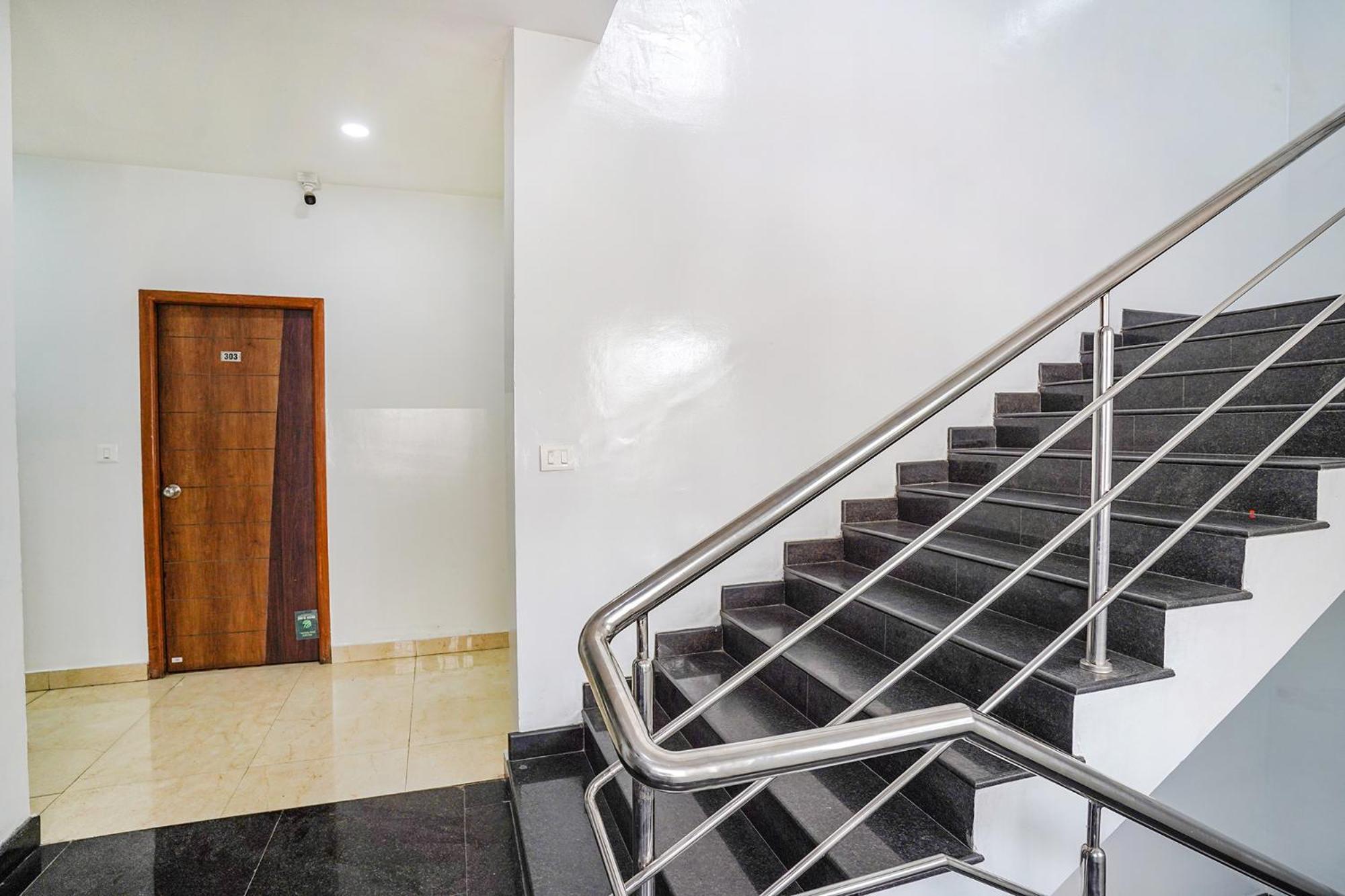Fabhotel Rlv Green Palace - Nr Kengeri Satellite Town Бангалор Экстерьер фото