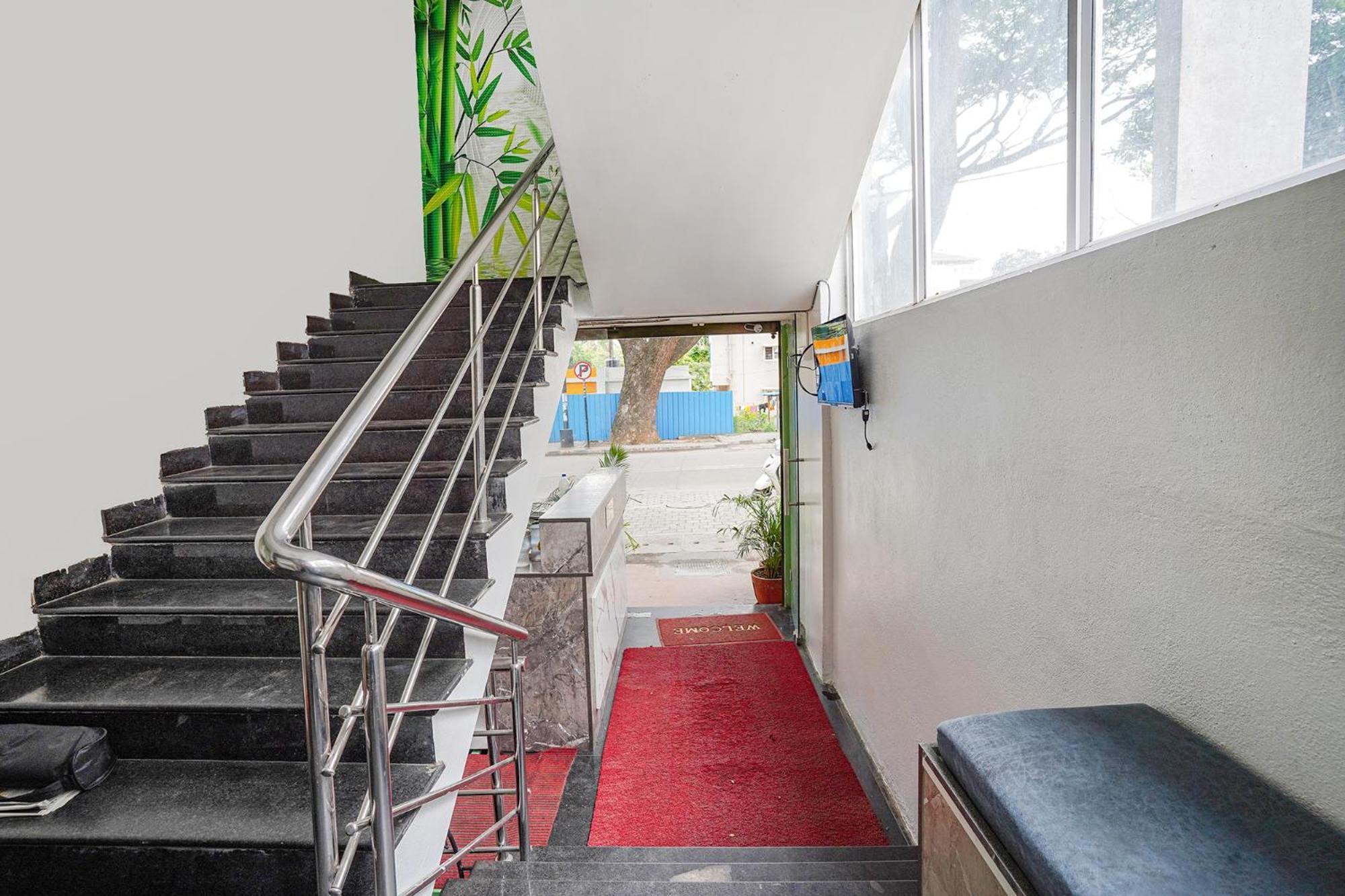 Fabhotel Rlv Green Palace - Nr Kengeri Satellite Town Бангалор Экстерьер фото