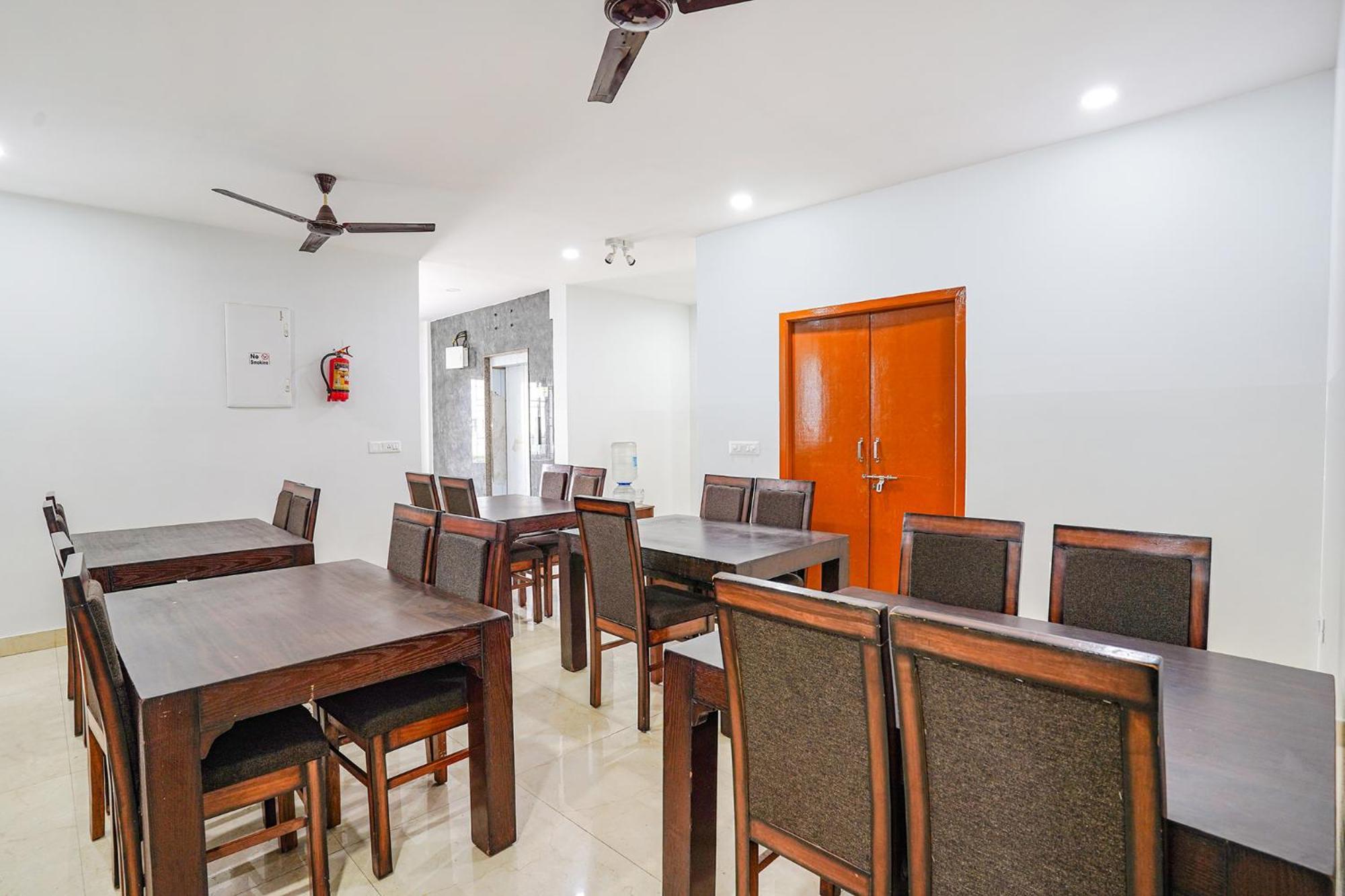Fabhotel Rlv Green Palace - Nr Kengeri Satellite Town Бангалор Экстерьер фото